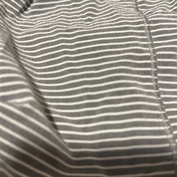 CUTEST PAIR OF LULU SHORTS!!! Hottie hot, gray and white stripes - Picture 4 of 4